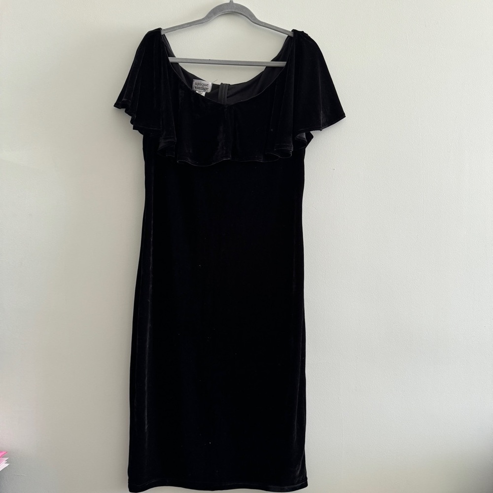 Unique vintage nwtf Black Velvet Dress XXL